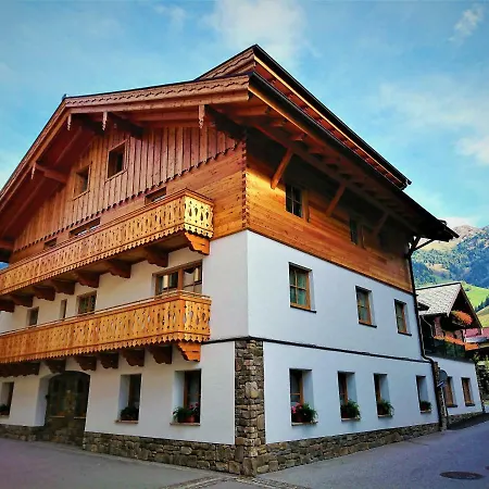Apartment Haus Strobl *