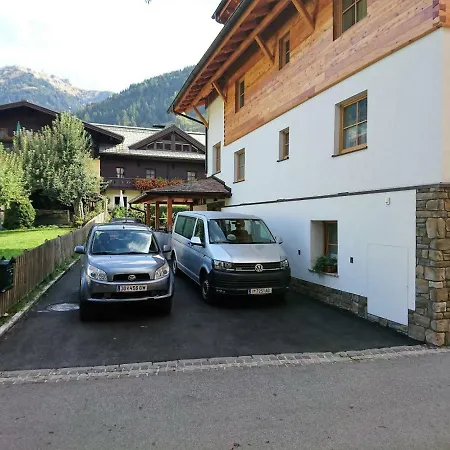 Apartment Haus Strobl *