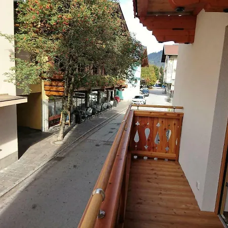 Haus Strobl Διαμέρισμα *